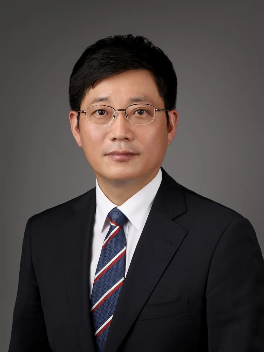 법무법인 현백 윤광기 대표변호사 프로필 사진